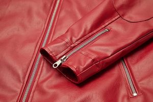Veste de motard en cuir ajustée pour l'hiver, épaules matelassées, tissu en toile, style streetwear, fermeture éclair avant, col montant - Product Image 4