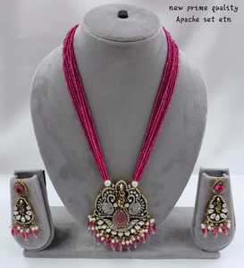 Long Motipearl Mala & <b>Drop</b> Pendant <b>Necklace</b> Set Fashionable Gold Tone Kundan <b>Pearl</b> <b>Necklace</b> Earrings Set With Women & Girls - Product Image 4