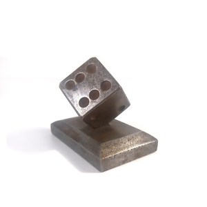 Design classique métal dés presse-papier en gros pour décoration de table bureau à domicile école bibliothèque chambre bureau décoratif - Product Image 1
