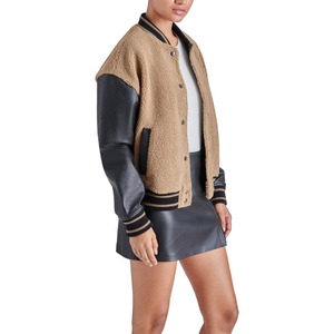 Veste universitaire en cuir pour femmes sur mesure OEM veste universitaire Letterman en fourrure Sherpa pour femmes veste universitaire en cuir pour femmes élégantes - Product Image 2