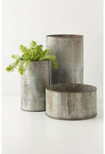 Vente complète, ensemble de 6 jardinières murales vintage, vintage, en métal, demi-rond, en forme de seau - Product Image 4