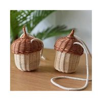 Collier d'arbre de noël en rotin fabriqué à la main décor de vacances rustique naturel pour un style de maison festif écologique confortable
