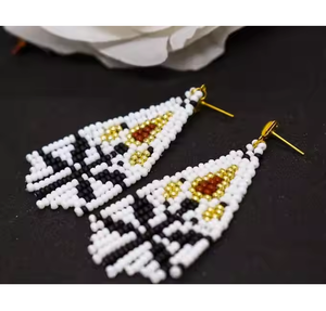 ต่างหูห้อยลูกปัดแบบห้อยออกแบบได้เองสำหรับเด็กผู้หญิงจากอินเดีย - Product Image 4