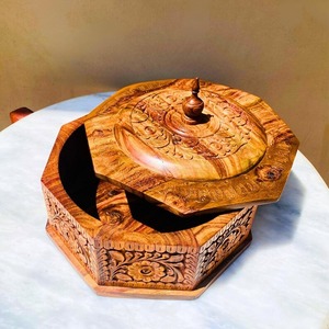 Handcrafted Engraved <b>Wooden</b> Hexagon Storage <b>Box</b> with <b>Lid</b> For House and Hotel Use with Affordable Price - Product Image 2