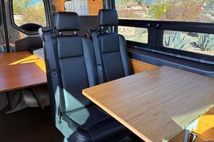 Mercedes-Benz Sprinter 2500 Apex Van Designs RV Conversion 2020, poco usada, 13,600 millas, Turbodiésel V6, Conversión a Camper - Product Image 5
