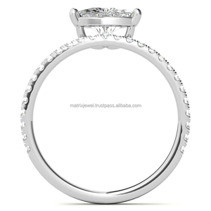 Anillo de compromiso único de plata de ley 925 con moissanita de corte trillón en forma de lágrima para mujer, ideal para aniversario de boda - Product Image 4