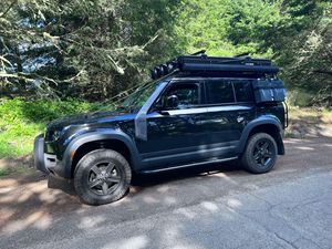 2023 Land Rover Defender 110 S TRAK Edition Gasolina, Bajo Kilometraje - Product Image 2