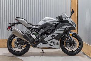 Kawasakki ZX 4R 2025 disponible para envío a todo el mundo - Product Image 3
