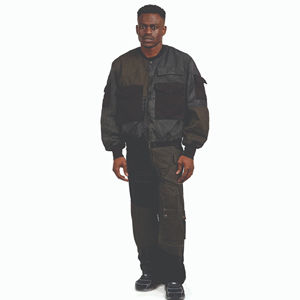 Blousons bombardiers d'hiver personnalisés vente en gros hommes grande taille blousons bombardiers en satin de nylon pour hommes confortables personnalisés - Product Image 1