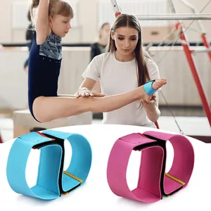 Planche d'étirement des pieds avec sangles Velcro réglables, entraîneur d'alignement des pieds pour la gymnastique, le ballet et les athlètes - Product Image 3