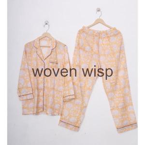 Ensemble pyjama à carreaux Boho à la mode Vêtements de nuit en coton doux avec tissu tissé imprimé à la main pour l'hiver-Options de commande en gros - Product Image 1