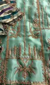 Trajes sin costuras Premium de diseñador moderno para mujer, moda india bordada a mano, estilo tradicional avanzado para fiestas - Product Image 3