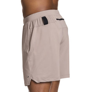 Pantalones cortos deportivos de talla grande para hombre al por mayor, pantalones cortos tejidos de secado rápido para correr, gimnasio, fitness, con logotipo personalizado impreso, diseño de patrón sólido - Product Image 4