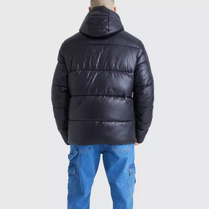 Chaqueta acolchada OEM para hombre, Abrigo acolchado negro impermeable a prueba de viento para clima frío, abrigo de burbujas barato con capucha extraíble - Product Image 3