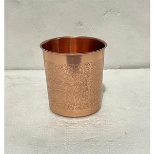 Vasos de agua de diseño pulido liso de vidrio de cobre al mejor precio Diseño antiguo Artículos de cocina más exigentes Agua potable Metal - Product Image 1