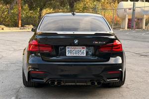 Voiture d'occasion haut de gamme 2018 B-MW M3 CS - Product Image 6