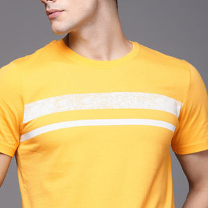 Camiseta blanca personalizada y elegante para hombre/niño, de algodón, con estampado serigrafiado, con telas de marca, sin elasticidad. - Product Image 2