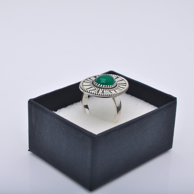 สีเขียว