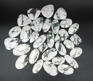 หินโฮไวล์คุณภาพสูง หินโฮไวล์สีขาวธรรมชาติ ทรงหลังเบี้ย ขัดเงา หินพลอยหลวม เหมาะสำหรับทำเครื่องประดับ จำนวนมาก - Product Image 3