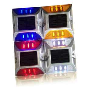 Çin üretilen 105mm güneş yol çıtçıt 6-Lock gömülü Lifepo4 yanıp sönen sabit çalışma alüminyum LED G105 kedi göz çelik - Product Image 4