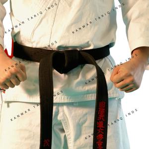 Ceinture de karaté personnalisée de haute qualité pour hommes, mode d'affaires, style de luxe pour l'obtention du diplôme et les cadeaux de fin d'année - Product Image 1