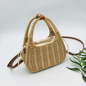 BOLSO DE BAMBÚ NATURAL PARA ATUENDOS CASUALES, ROPA DE PLAYA Y USO DIARIO - Product Image 5