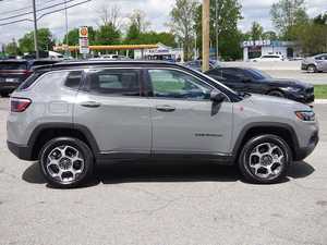 รถจี๊ป คอมพาส ทรอลล์ฮอว์ค ปี 2024 สภาพดีเยี่ยม ล้อแม็กซ์ เบาะหนัง ระบบนำทาง เบาะอุ่น รีโมทสตาร์ท หลังคาพาโนรามา - Product Image 2