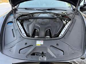 Panamera 4S Sport Turismo 2022, V6 Twin-Turbo de 443 hp, Tracción en las Cuatro Ruedas, Paquete Premium, Sin Modificar - Product Image 5