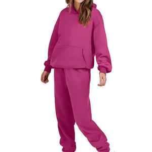 Chándales de mujer de nuevo estilo, chándales de mujer con logotipo personalizado, chándales de mujer de buena calidad hechos en Pakistán - Product Image 1