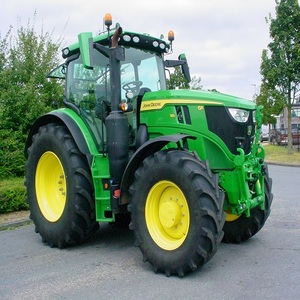 Tractor de Ruedas John Deere 4WD de 60HP con Motor Diésel, Transmisión por Engranajes, Cabina Cerrada, Utilidad Agrícola, Alta Productividad - Product Image 4