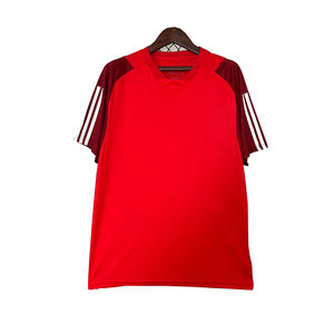 Maillot de football rétro classique de qualité supérieure, respirant et à séchage rapide, de qualité Thad - Product Image 1