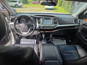 Vehículo Usado de Segunda Mano de Alta Calidad para Exportación, SUV Mediano de 7 Asientos, Años 2018-2020, Transmisión Automática, Interior Premium - Product Image 5