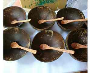 ชามกะลามะพร้าวธรรมชาติใช้ตกแต่งทำมือจากเวียดนาม - Product Image 1