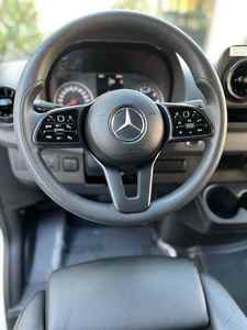 Usado 2023 Merc_edes Be_nz Sprinter 2500 170 High Roof Crew Van RWD - Product Image 5