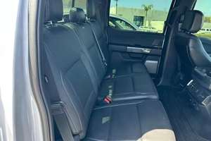 SUPER CLEAN 2024 Compass Hybrid 4X4 BLACK OPS PRÊT À ÊTRE EXPÉDIÉ Pneus R18 Caméra 360° Sièges Sombres - Product Image 2