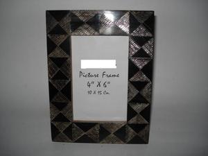 Cadre photo géométrique noir et argenté moderne de luxe avec incrustation d'os, 4x6 pouces, cadre photo artisanal à motif triangulaire pour la maison - Product Image 2