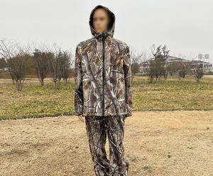 Combinaison de chasse et de randonnée d'hiver respirante, coupe-vent, camouflage, chaude, une pièce, imperméable, softshell pour la chasse - Product Image 6