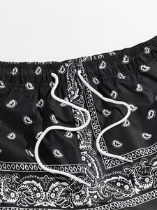 Pantalones cortos deportivos de malla para hombre para entrenamiento al aire libre y actividades físicas Pantalones cortos ligeros de malla para gimnasio - Product Image 3