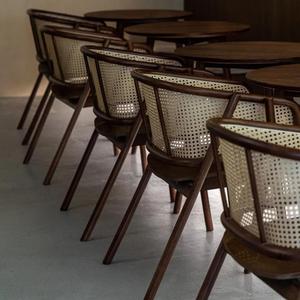 Éclairage LED en forme de L moderne et élégant, étanche, écologique, portable, pour les présentoirs de restaurants, les vitrines de téléphones, les expositions, les vitrines ovales en forme de cœur - Product Image 3