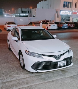 CAMRY TO-YA-TA ASSEZ UTILISÉE 2019 2018 Voitures d'occasion - Product Image 5