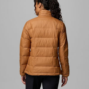 Chaqueta de plumón para mujer de diseño de alta calidad, ligera, personalizable, acolchada, para invierno. - Product Image 4