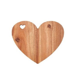 Planche à découper artisanale en acacia avec poignée, lavable au lave-vaisselle, écologique, durable, réutilisable, non toxique - Product Image 2