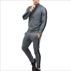 Survêtement de sport personnalisé pour hommes, vêtements de sport en polyester avec logo pour la saison d'hiver - Product Image 2