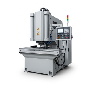 Máquina Punzonadora Hidráulica CNC de Alta Precisión, Prensa Punzonadora de Chapa Metálica, Rápida y Estable, para Uso Industrial - Product Image 1