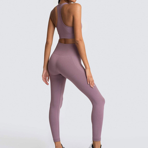 Service OEM Ensemble de yoga de haute qualité pour femmes Vêtements de sport à la mode avec élastique et logo à la taille Meilleures ventes pour le fitness - Product Image 3