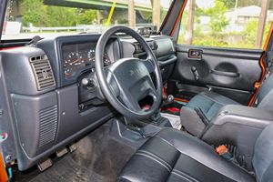 JEEP WRANGLER X 4X4 USADO 2003, Volante a la Izquierda/Derecha - Product Image 3