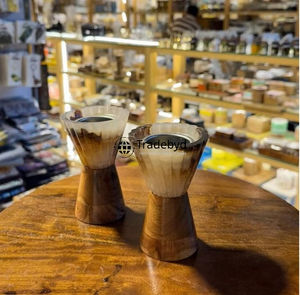 Quemador de incienso de resina artística Tradebyd, pieza de decoración para el hogar Premium para meditación y aromaterapia - Product Image 1