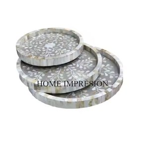 Plateau à salade en bois pour servir des fruits et des collations Finition rustique Forme ronde faite à la main Look admirable Hôtel Ware Plateau Fournitures - Product Image 4