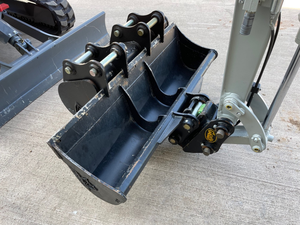 รถขุด Takeuchi TB325R ขนาด 2.5 ตัน มินิเอ็กซ์คาวาเตอร์ 2440 กก. แบบสวิงท้ายสั้น รถขุดตีนตะขาบ 22 แรงม้า ดีเซล รถขุดขนาดกะทัดรัด - Product Image 6