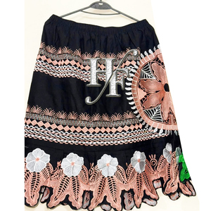 Faldas isleñas de estilo de moda Faldas bordadas con patrón floral colorido para mujer - Product Image 3